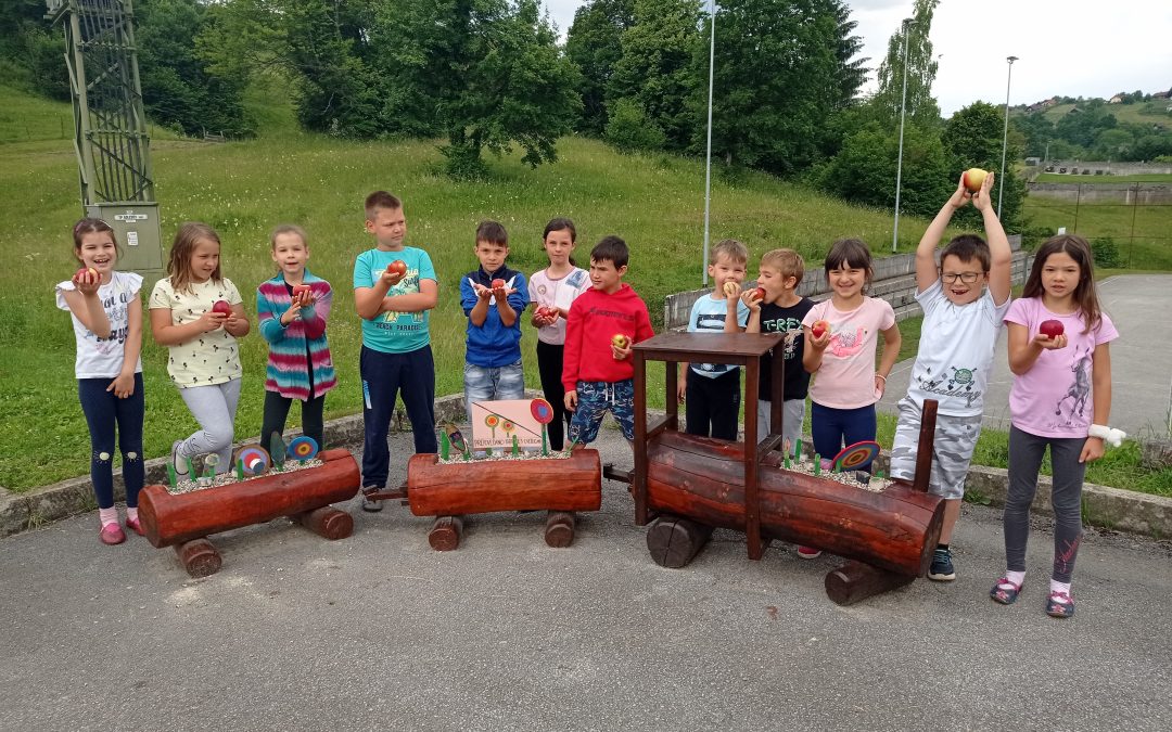 Tradicionalni slovenski zajtrk na Podružnični šoli Adlešiči